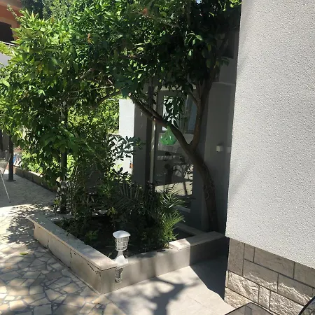 House Filomena Apartment Banjol Exterior photo